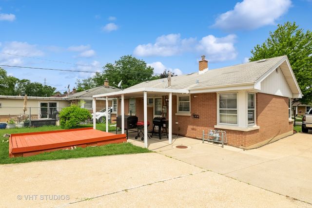 5813 Superior Street, Berkeley, IL 60163
