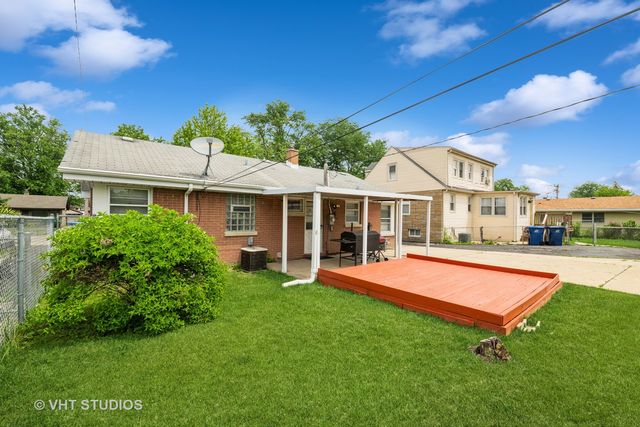5813 Superior Street, Berkeley, IL 60163