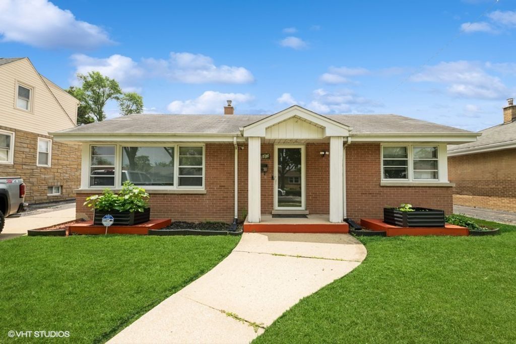 5813 Superior Street, Berkeley, IL 60163