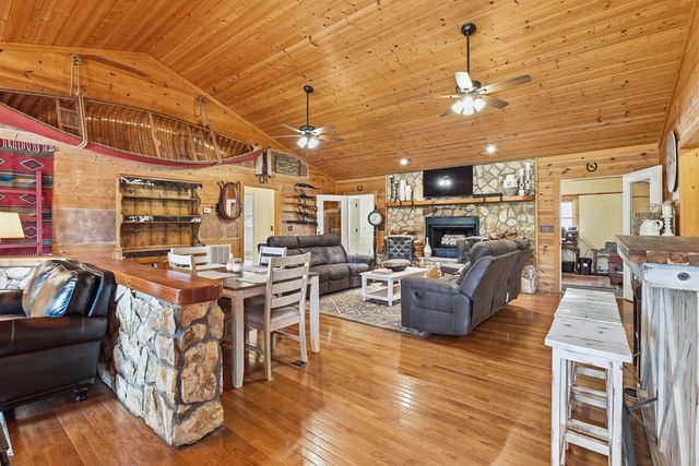 288 Happy Valley Drive, Blairsville, GA 30512