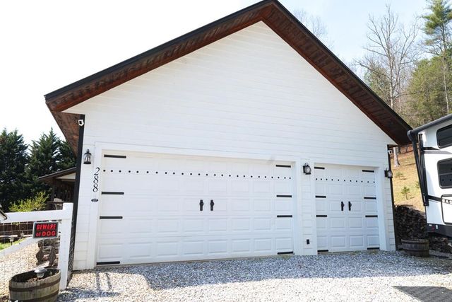 288 Happy Valley Drive, Blairsville, GA 30512