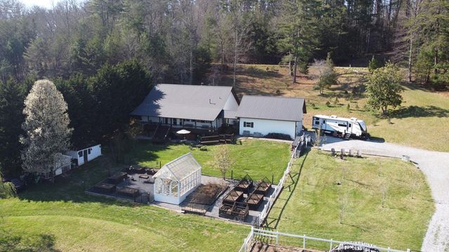 288 Happy Valley Drive, Blairsville, GA 30512