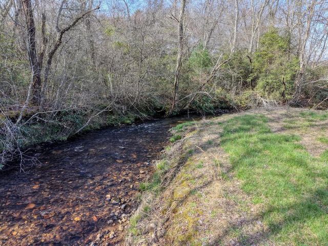 288 Happy Valley Drive, Blairsville, GA 30512