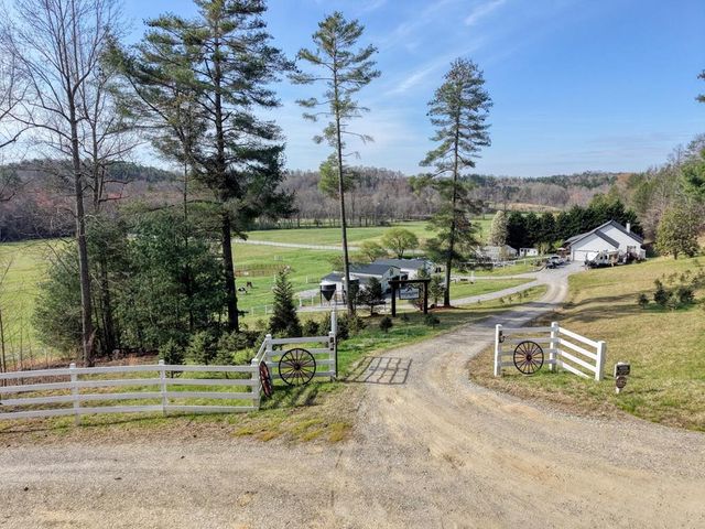 288 Happy Valley Drive, Blairsville, GA 30512