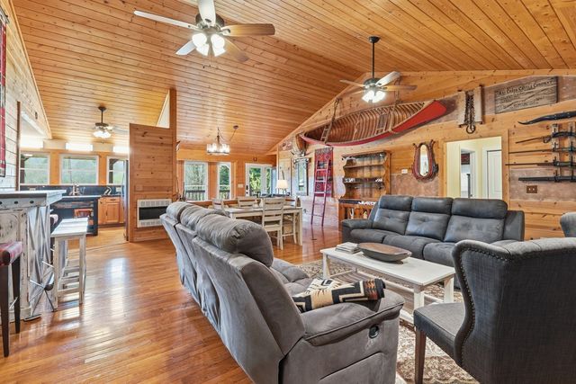 288 Happy Valley Drive, Blairsville, GA 30512