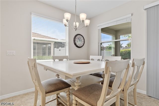 2935 Sunset Pointe CIR, Cape Coral, FL 33914