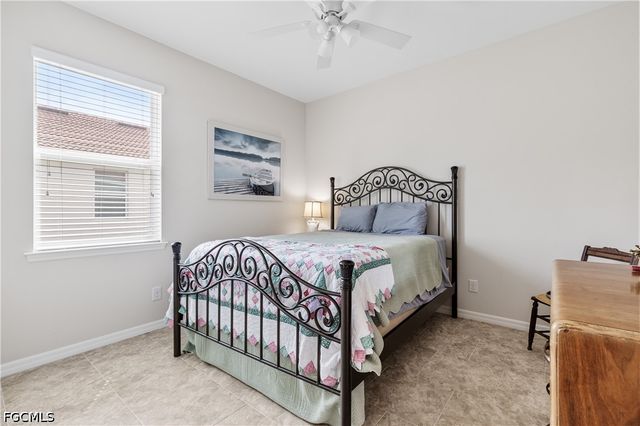 2935 Sunset Pointe CIR, Cape Coral, FL 33914