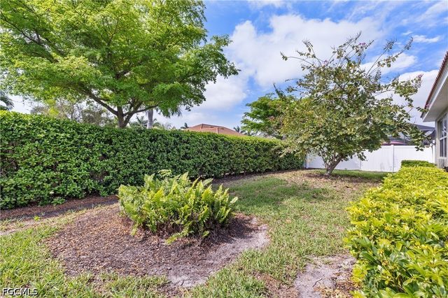 2935 Sunset Pointe CIR, Cape Coral, FL 33914