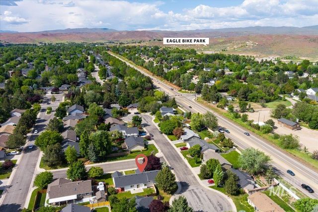 2687 E Alpomado St, Eagle, ID 83616