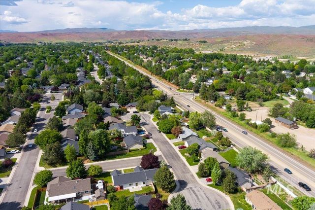 2687 E Alpomado St, Eagle, ID 83616