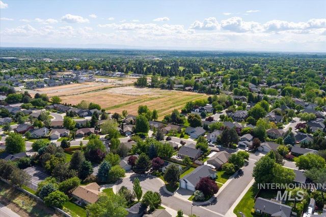 2687 E Alpomado St, Eagle, ID 83616