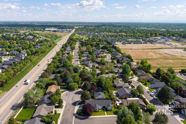 2687 E Alpomado St, Eagle, ID 83616