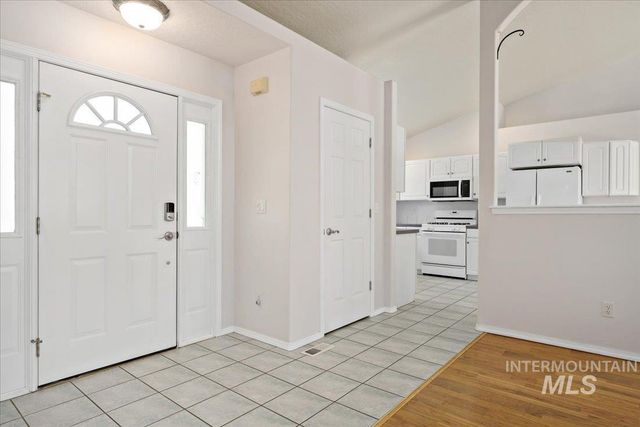 2687 E Alpomado St, Eagle, ID 83616