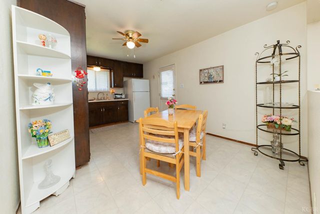 876 Daphne Lane, Lemoore, CA 93245