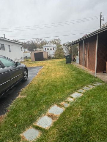 11 Cherokee Road, East Hartford, CT 06118