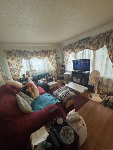 11 Cherokee Road, East Hartford, CT 06118