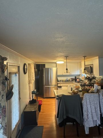 11 Cherokee Road, East Hartford, CT 06118