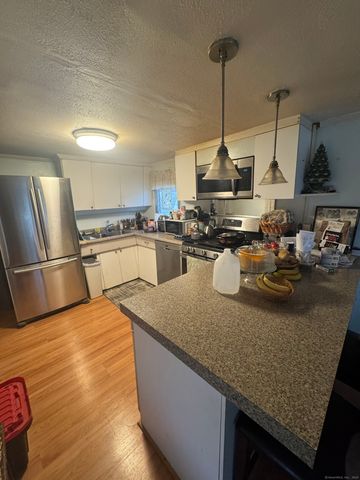 11 Cherokee Road, East Hartford, CT 06118