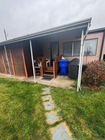 11 Cherokee Road, East Hartford, CT 06118