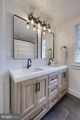 1150 CLAY RD, Lititz, PA 17543