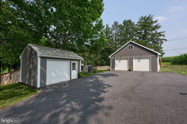 1150 CLAY RD, Lititz, PA 17543
