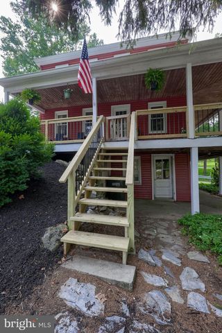 1150 CLAY RD, Lititz, PA 17543