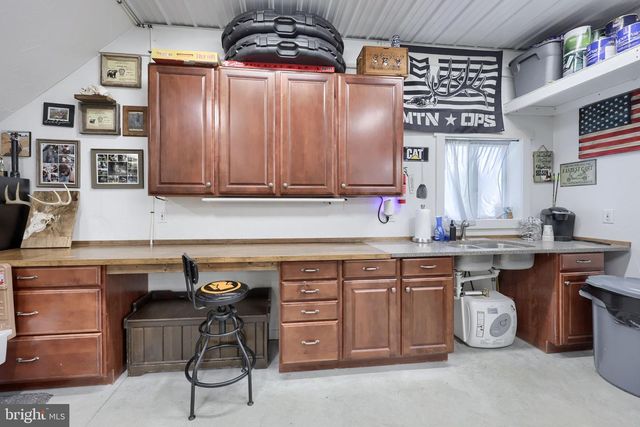 1150 CLAY RD, Lititz, PA 17543