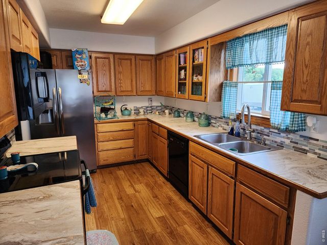 661 Moose Ct, Loveland, CO 80537