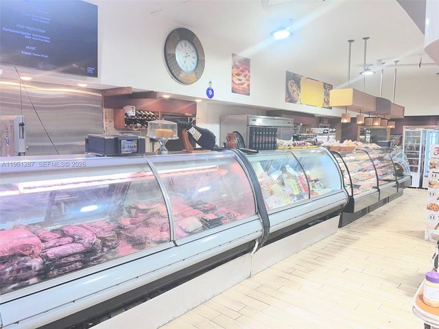 1305 SW 8th St, Miami, FL 33135