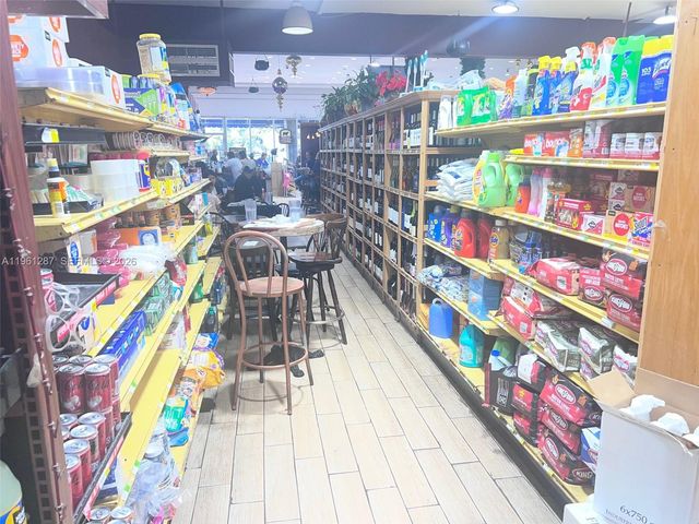 1305 SW 8th St, Miami, FL 33135