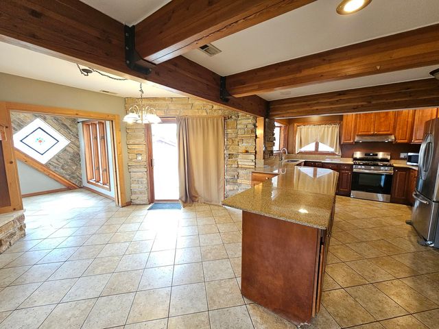 6N263 River Drive, St. Charles, IL 60174