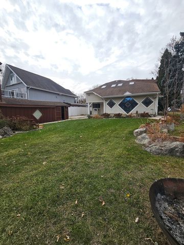 6N263 River Drive, St. Charles, IL 60174