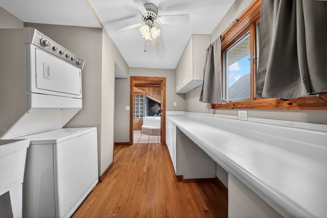 6N263 River Drive, St. Charles, IL 60174