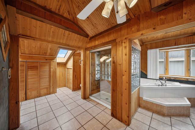 6N263 River Drive, St. Charles, IL 60174