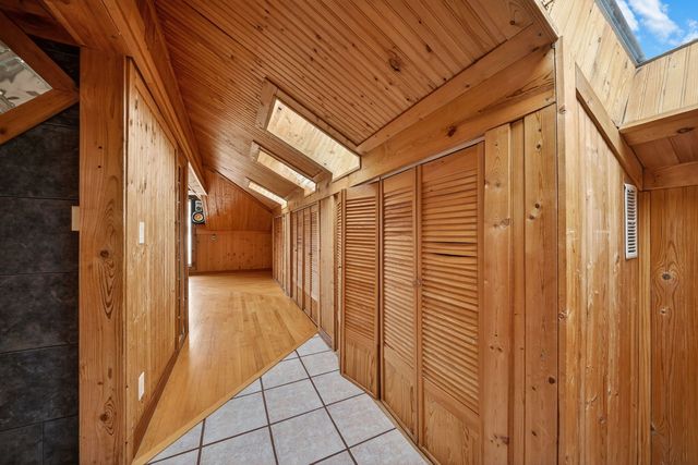 6N263 River Drive, St. Charles, IL 60174