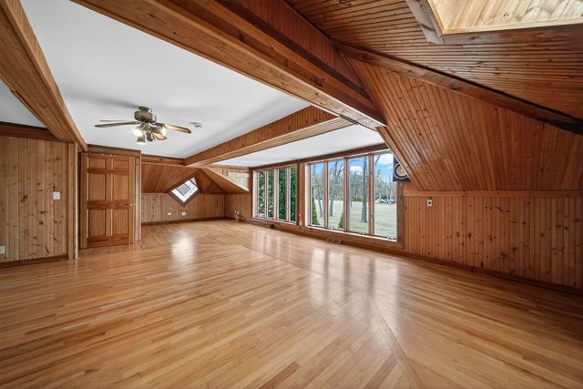 6N263 River Drive, St. Charles, IL 60174