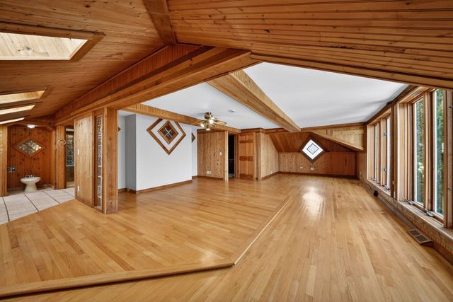 6N263 River Drive, St. Charles, IL 60174