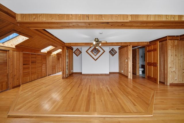 6N263 River Drive, St. Charles, IL 60174