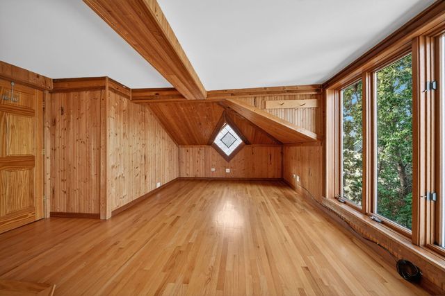 6N263 River Drive, St. Charles, IL 60174