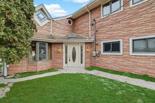 6N263 River Drive, St. Charles, IL 60174