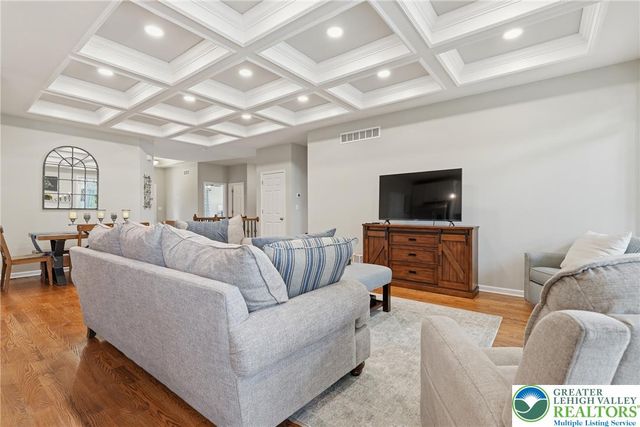 3674 Cottage Drive, Bethlehem City, PA 18020