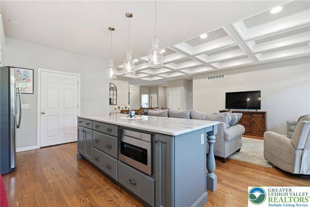 3674 Cottage Drive, Bethlehem City, PA 18020