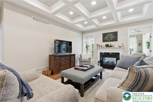 3674 Cottage Drive, Bethlehem City, PA 18020