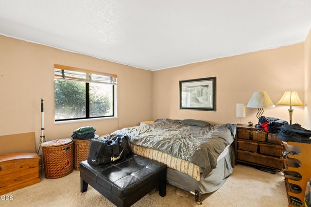 1089 Sleepy Hollow Loop, Grants Pass, OR 97527