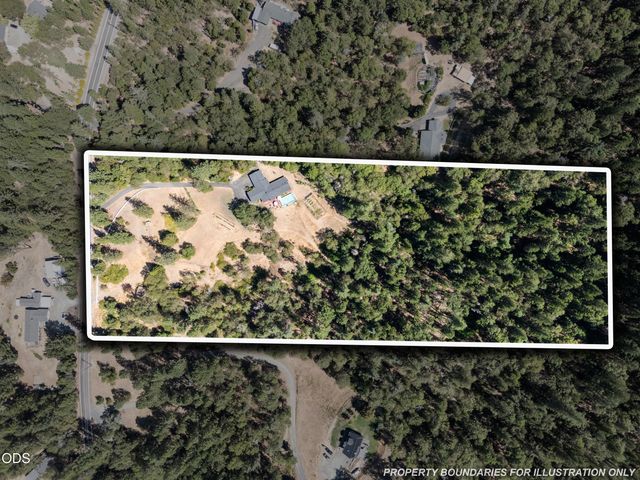 1089 Sleepy Hollow Loop, Grants Pass, OR 97527