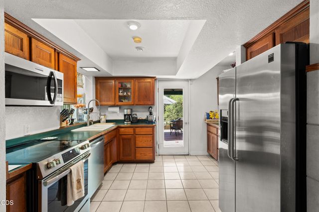 1089 Sleepy Hollow Loop, Grants Pass, OR 97527