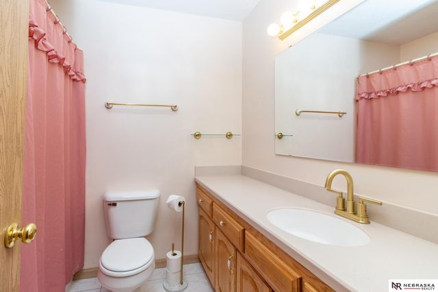 13517 Frances Street, Omaha, NE 68144