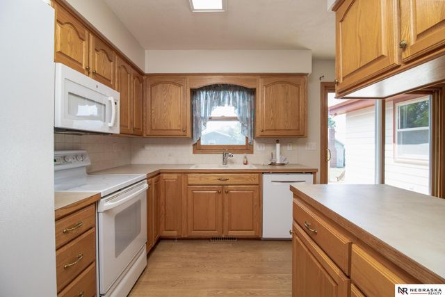 13517 Frances Street, Omaha, NE 68144