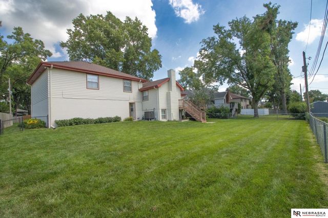 13517 Frances Street, Omaha, NE 68144