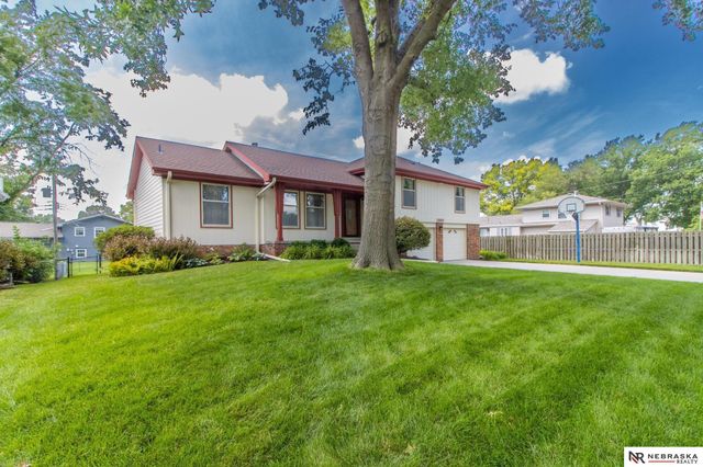 13517 Frances Street, Omaha, NE 68144